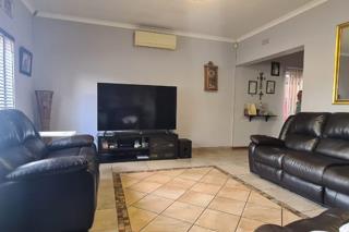 3 Bedroom Property for Sale in Geelhoutpark North West